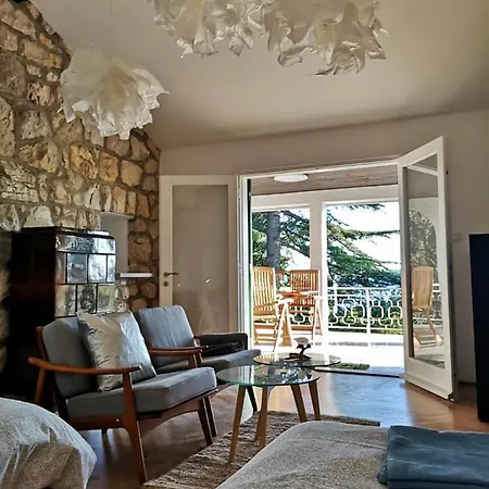 Apartment 3m House *